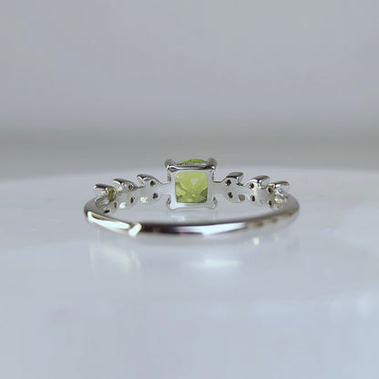 Twilight Grove | Peridot Vine Ring