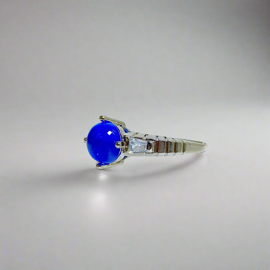 Celestial Core | Lab-Grown Sapphire Cabochon Ring