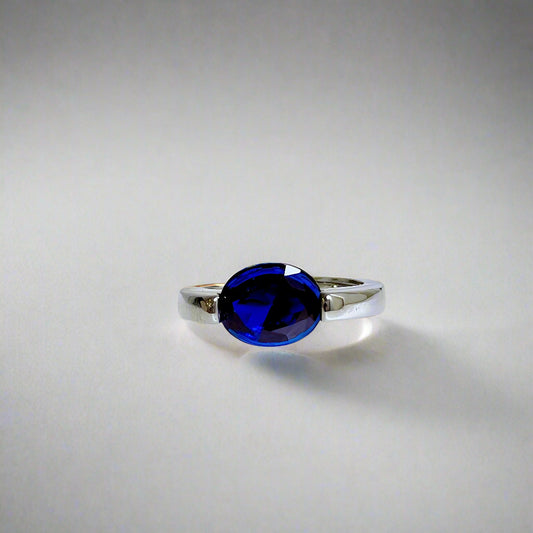 Midnight Glow | Lab-Grown Sapphire Ring