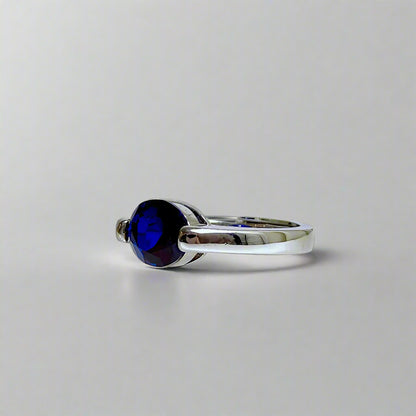 Midnight Glow | Lab-Grown Sapphire Ring