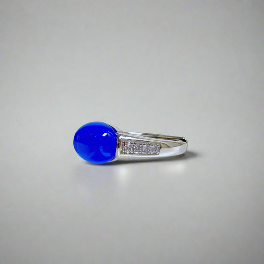 Sapphire Light | Lab-Grown Sapphire Cabochon Ring