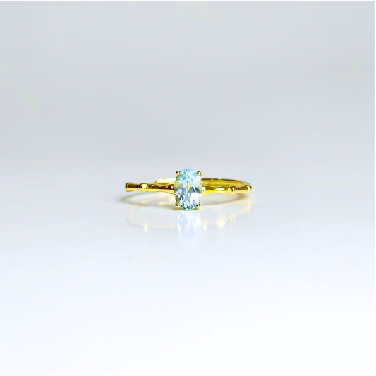 Willow Muse | Blue Topaz Ring