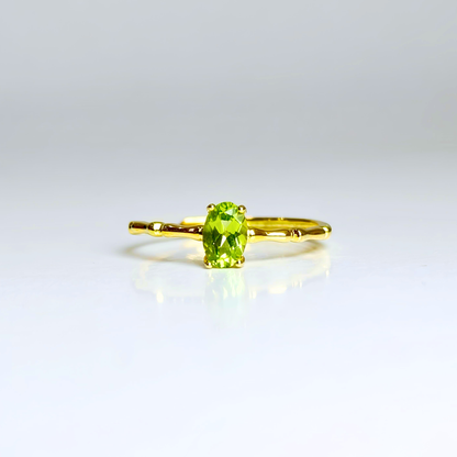 Willow Muse | Peridot Ring