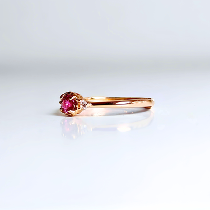 Roselle | Pink Sapphire Ring